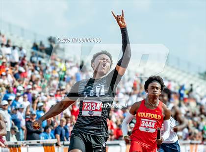 Thumbnail 1 in UIL 4A Boys Track & Field Finals photogallery.