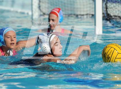 Thumbnail 2 in Corona del Mar vs. Santiago (Newport Holiday Cup) photogallery.