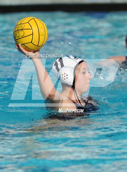 Thumbnail 1 in Corona del Mar vs. Santiago (Newport Holiday Cup) photogallery.