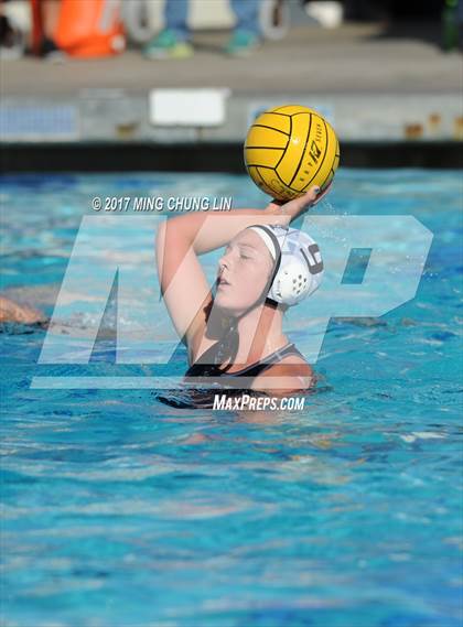 Thumbnail 1 in Corona del Mar vs. Santiago (Newport Holiday Cup) photogallery.