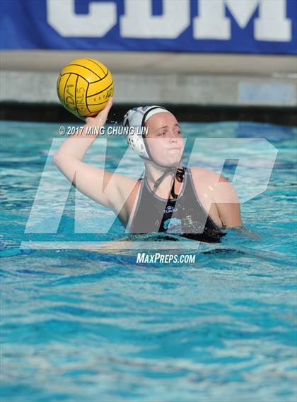 Thumbnail 1 in Corona del Mar vs. Santiago (Newport Holiday Cup) photogallery.