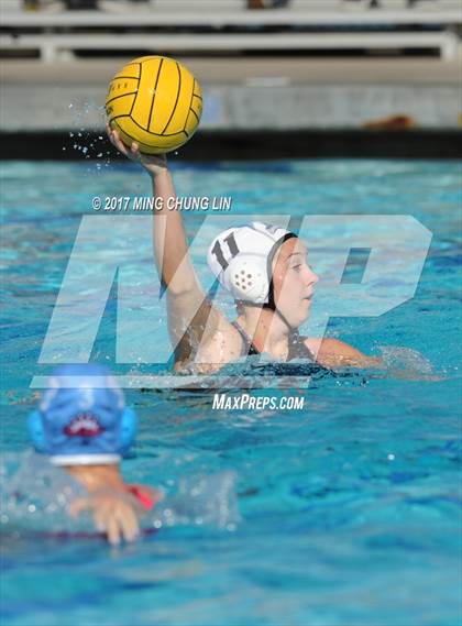 Thumbnail 1 in Corona del Mar vs. Santiago (Newport Holiday Cup) photogallery.