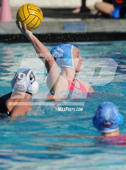 Thumbnail 2 in Corona del Mar vs. Santiago (Newport Holiday Cup) photogallery.