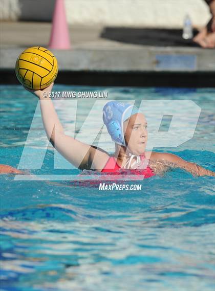 Thumbnail 1 in Corona del Mar vs. Santiago (Newport Holiday Cup) photogallery.