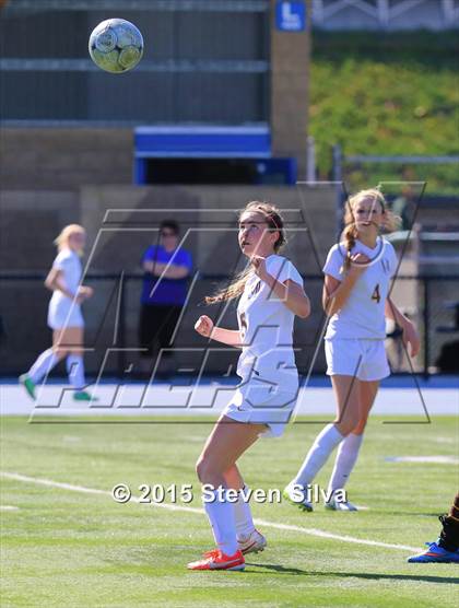 Thumbnail 2 in Mission Hills vs. Serra (CIF SDS D3 Final) photogallery.