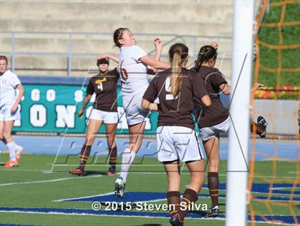 Thumbnail 1 in Mission Hills vs. Serra (CIF SDS D3 Final) photogallery.