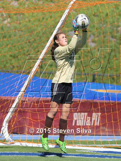 Thumbnail 2 in Mission Hills vs. Serra (CIF SDS D3 Final) photogallery.