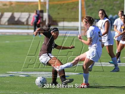 Thumbnail 3 in Mission Hills vs. Serra (CIF SDS D3 Final) photogallery.