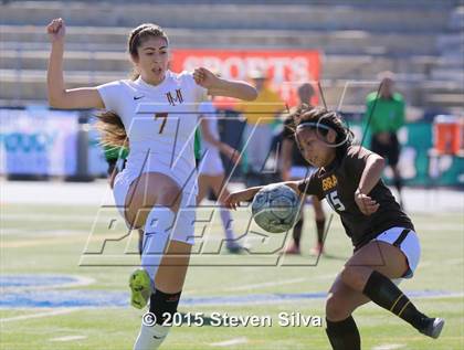Thumbnail 2 in Mission Hills vs. Serra (CIF SDS D3 Final) photogallery.