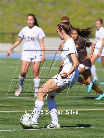 Thumbnail 3 in Mission Hills vs. Serra (CIF SDS D3 Final) photogallery.
