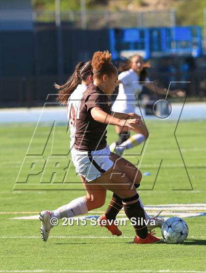Thumbnail 2 in Mission Hills vs. Serra (CIF SDS D3 Final) photogallery.