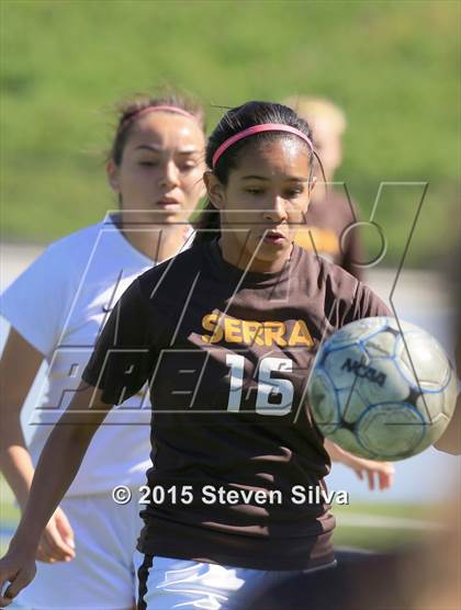 Thumbnail 3 in Mission Hills vs. Serra (CIF SDS D3 Final) photogallery.