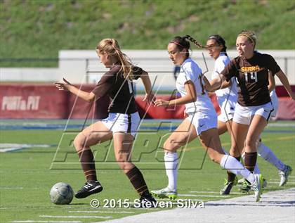 Thumbnail 1 in Mission Hills vs. Serra (CIF SDS D3 Final) photogallery.
