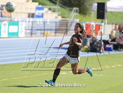Thumbnail 3 in Mission Hills vs. Serra (CIF SDS D3 Final) photogallery.