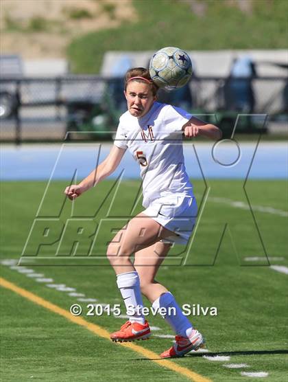 Thumbnail 3 in Mission Hills vs. Serra (CIF SDS D3 Final) photogallery.