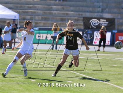 Thumbnail 3 in Mission Hills vs. Serra (CIF SDS D3 Final) photogallery.