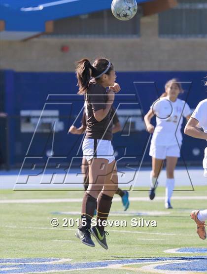 Thumbnail 2 in Mission Hills vs. Serra (CIF SDS D3 Final) photogallery.