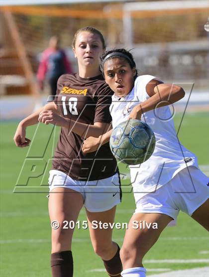 Thumbnail 3 in Mission Hills vs. Serra (CIF SDS D3 Final) photogallery.