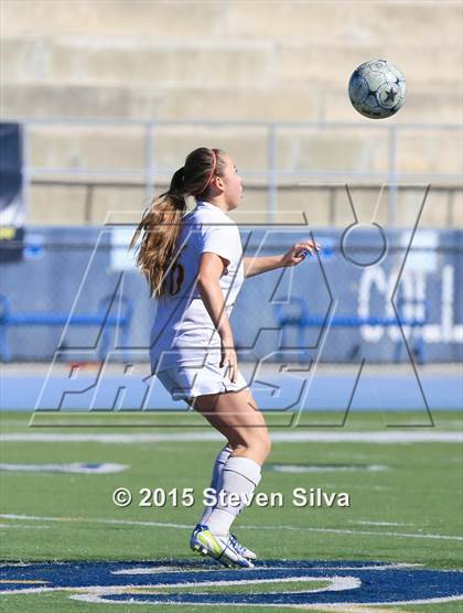 Thumbnail 1 in Mission Hills vs. Serra (CIF SDS D3 Final) photogallery.
