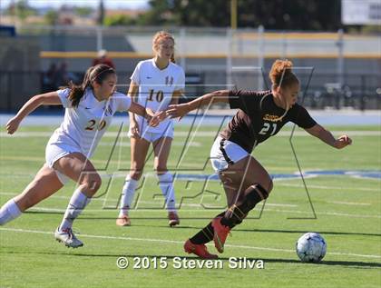 Thumbnail 3 in Mission Hills vs. Serra (CIF SDS D3 Final) photogallery.