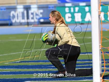 Thumbnail 2 in Mission Hills vs. Serra (CIF SDS D3 Final) photogallery.