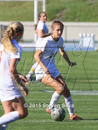 Thumbnail 2 in Mission Hills vs. Serra (CIF SDS D3 Final) photogallery.