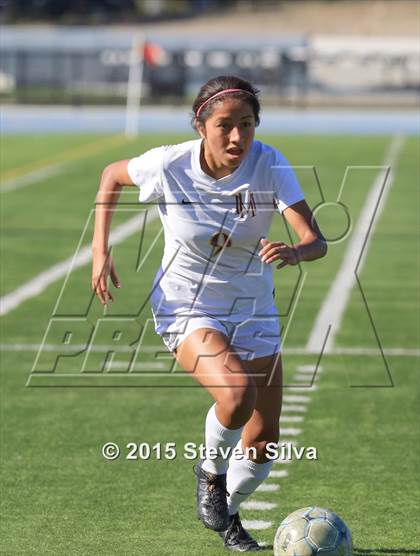 Thumbnail 1 in Mission Hills vs. Serra (CIF SDS D3 Final) photogallery.