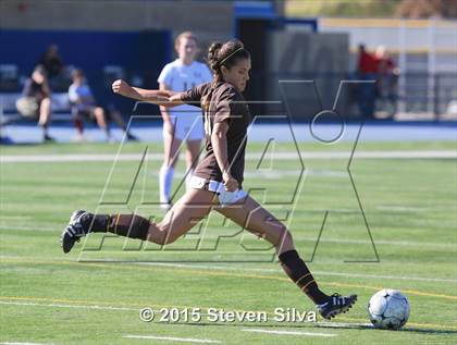 Thumbnail 1 in Mission Hills vs. Serra (CIF SDS D3 Final) photogallery.