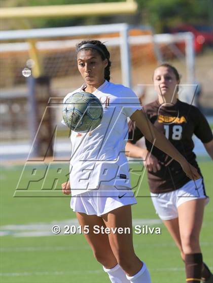 Thumbnail 2 in Mission Hills vs. Serra (CIF SDS D3 Final) photogallery.