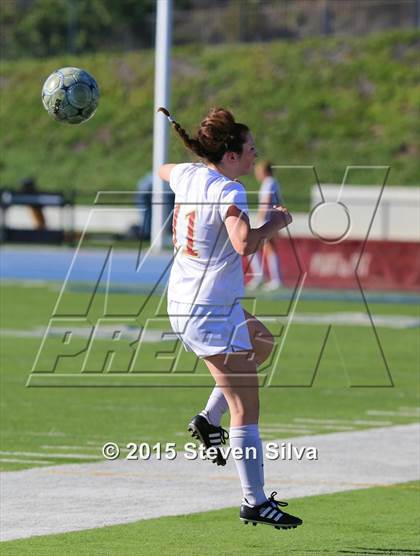 Thumbnail 1 in Mission Hills vs. Serra (CIF SDS D3 Final) photogallery.