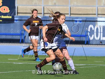 Thumbnail 3 in Mission Hills vs. Serra (CIF SDS D3 Final) photogallery.