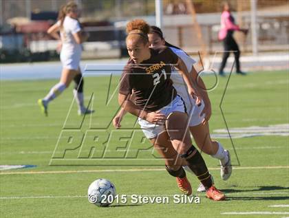Thumbnail 2 in Mission Hills vs. Serra (CIF SDS D3 Final) photogallery.