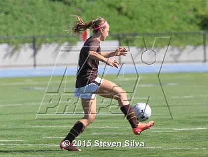 Thumbnail 3 in Mission Hills vs. Serra (CIF SDS D3 Final) photogallery.
