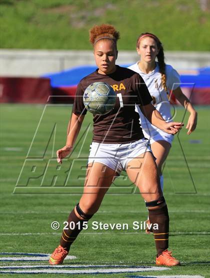 Thumbnail 1 in Mission Hills vs. Serra (CIF SDS D3 Final) photogallery.