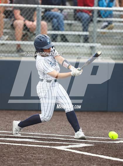 Thumbnail 3 in Jordan vs. Kingwood (UIL Softball 6A Regional Semi-Final Playoff) photogallery.