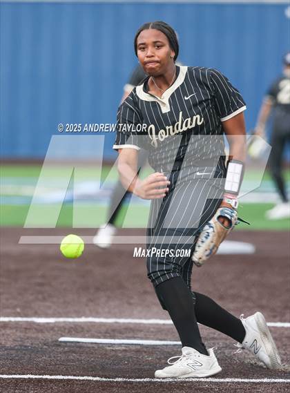 Thumbnail 1 in Jordan vs. Kingwood (UIL Softball 6A Regional Semi-Final Playoff) photogallery.