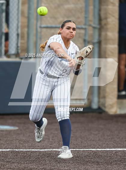 Thumbnail 2 in Jordan vs. Kingwood (UIL Softball 6A Regional Semi-Final Playoff) photogallery.