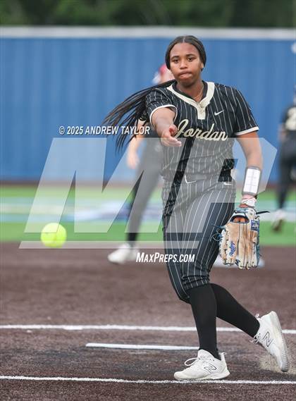 Thumbnail 2 in Jordan vs. Kingwood (UIL Softball 6A Regional Semi-Final Playoff) photogallery.