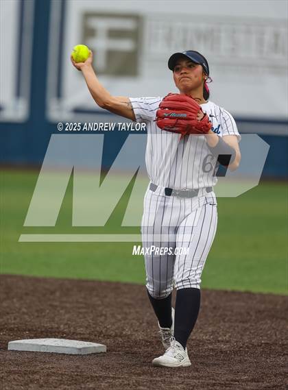 Thumbnail 1 in Jordan vs. Kingwood (UIL Softball 6A Regional Semi-Final Playoff) photogallery.