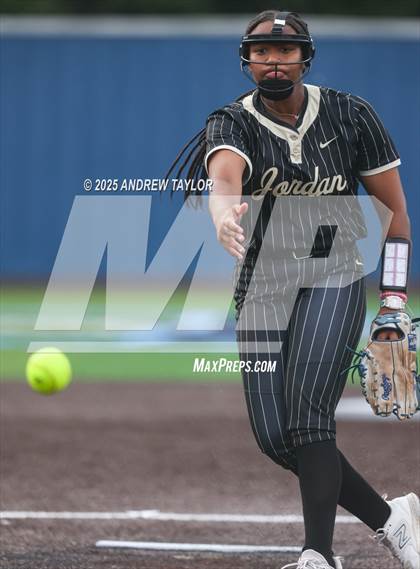 Thumbnail 3 in Jordan vs. Kingwood (UIL Softball 6A Regional Semi-Final Playoff) photogallery.