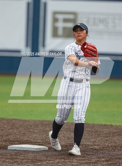 Thumbnail 1 in Jordan vs. Kingwood (UIL Softball 6A Regional Semi-Final Playoff) photogallery.