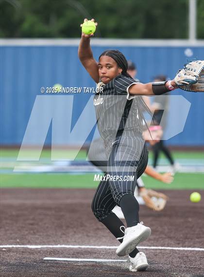 Thumbnail 2 in Jordan vs. Kingwood (UIL Softball 6A Regional Semi-Final Playoff) photogallery.