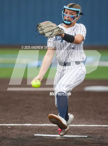 Thumbnail 3 in Jordan vs. Kingwood (UIL Softball 6A Regional Semi-Final Playoff) photogallery.