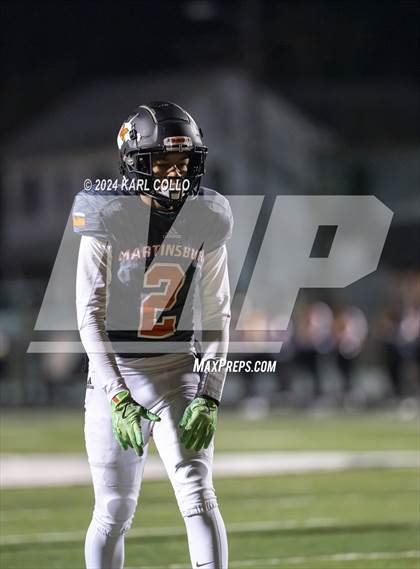 Thumbnail 1 in Parkersburg South vs. Martinsburg (WVSSAC 4A Quarterfinal) photogallery.