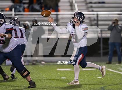 Thumbnail 2 in Parkersburg South vs. Martinsburg (WVSSAC 4A Quarterfinal) photogallery.