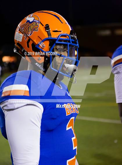 Thumbnail 3 in Eastside Catholic @ Rainier Beach photogallery.
