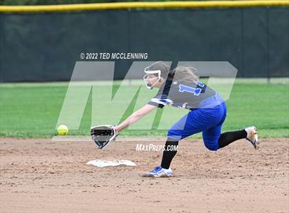Thumbnail 3 in  Jessieville vs Dover (3A-4 District 1st round) photogallery.