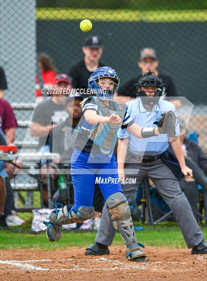 Thumbnail 2 in  Jessieville vs Dover (3A-4 District 1st round) photogallery.