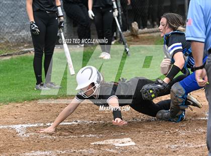 Thumbnail 1 in  Jessieville vs Dover (3A-4 District 1st round) photogallery.