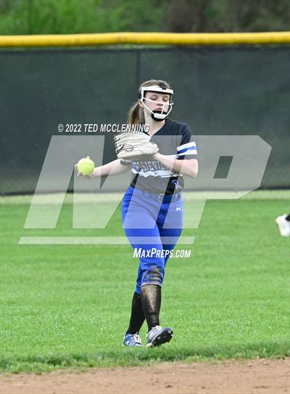 Thumbnail 2 in  Jessieville vs Dover (3A-4 District 1st round) photogallery.